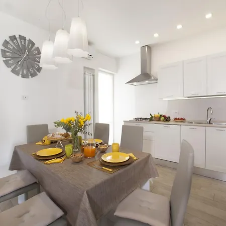2 Bedroom In *